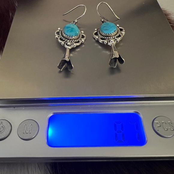 ❤️ Kingman Turquoise Matte Sterling Silver Dangle Squash Blossom Earrings 1.95”L - Picture 8 of 14